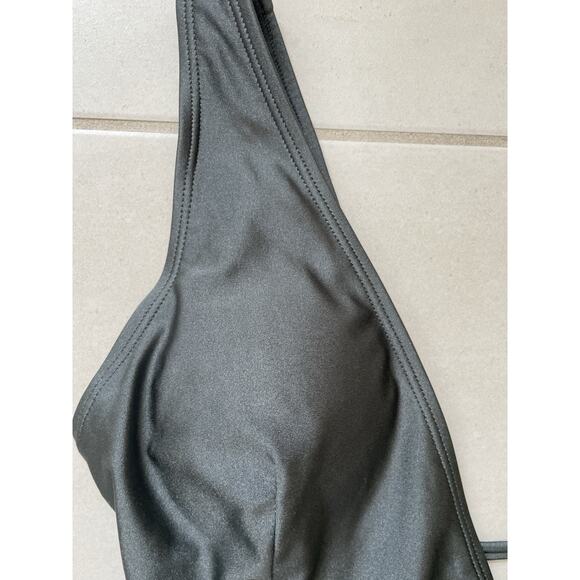 Cupshe Swim One Piece Swimsuit Plunge Flutter Scoop Back Swimwear - Picture 2 of 9